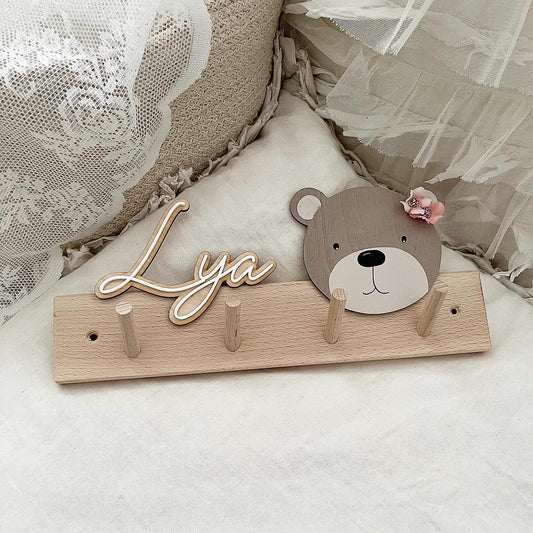 Garderobe 3D Doppelschrift Bär