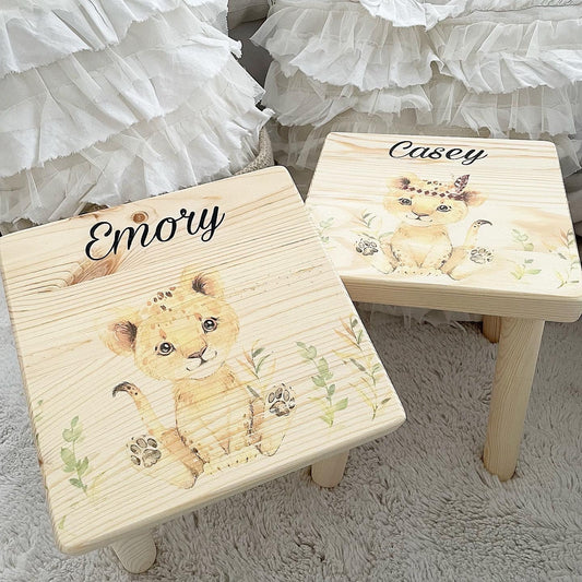 Hocker Baby Löwe - Wood Kids World