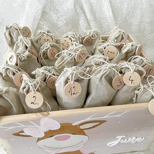 Elch Adventskiste mit rosa Schleife - Wood Kids World