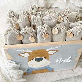 Kiste Elch Blauer Schal