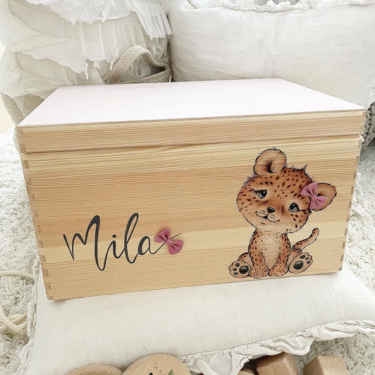 Box Leo Girl