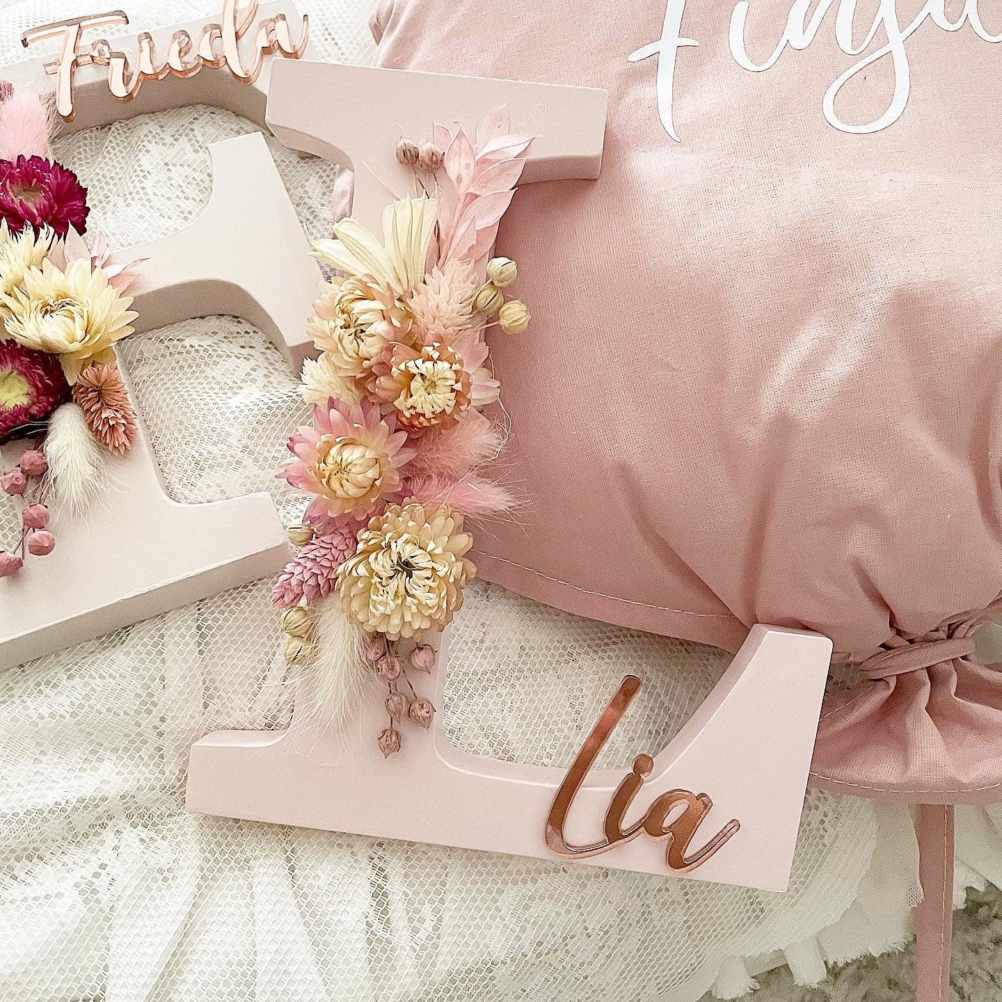 Dusty Rosé Flowerletters - Wood Kids World
