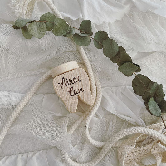 Boîte à dents, boîte à boucles Amour pur